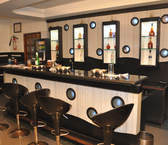 Pubs & Bars at The King's Hotel